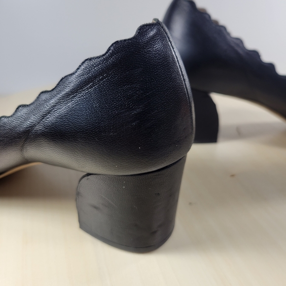 Chloé Lauren Scalloped Block Heel Pumps in Black Leather EU Size 38.5 US… - Picture 10 of 14